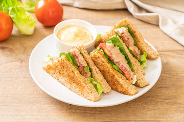 Homemade Tuna Sandwich