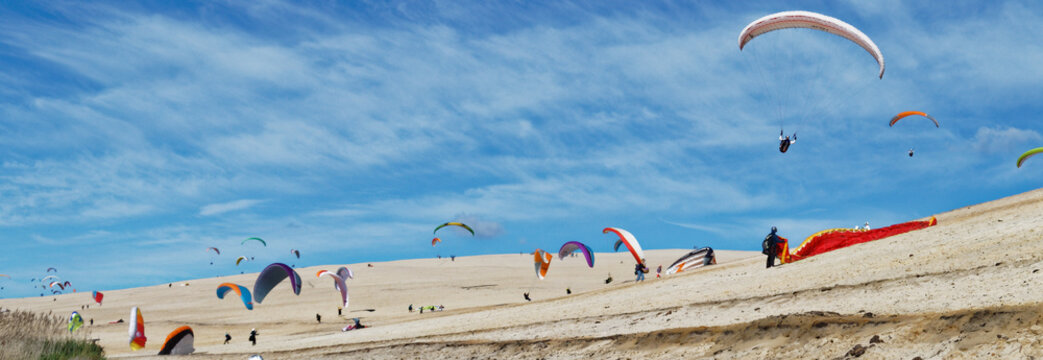 Parapentes sur la Dune du Pilat
