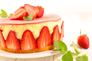 strawberry shortcake, french strawberry cake
