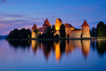 Naklejka na ściany i meble Trakai Island Castle in lake Galve, Lithuania