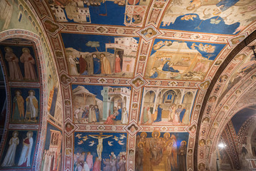 Fototapeta na wymiar Cattedrale San Francesco, Assisi