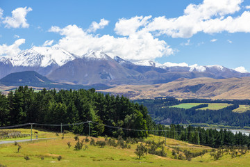 Fototapeta na wymiar Mountain Alps scenery in south New Zealand