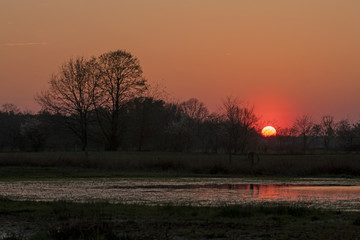 Fototapeta na wymiar Sonnenuntergang am Syen-Venn