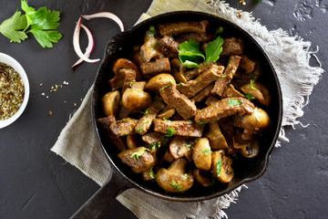Beef stroganoff with mushrooms