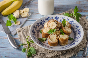 Cinnamon banana pancakes