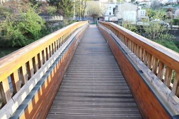 RUISSEAU L' OZON A SAINT SYMPHORIEN D'OZON - RHONE - FRANCE