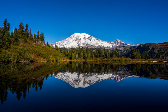 Mount Rainier from Bench Lake