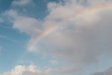 Naklejka premium Piękna tęcza