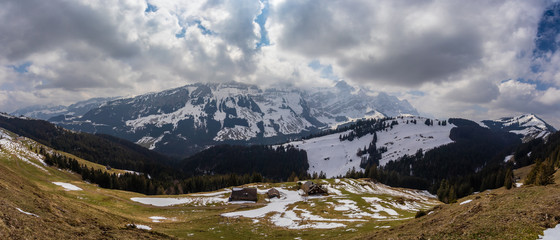 Panorama in richtung S&auml;ntis mit Wolken