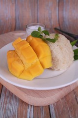 Thai dessert, Mango with sticky rice.