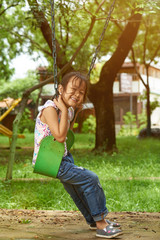 Naklejka premium Happy smiling asian girl