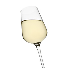 Kieliszek białego wina na białym tle