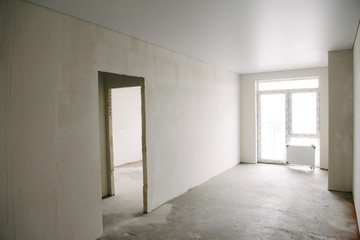 Interior finishing work in the room