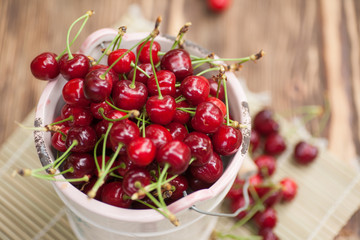 Fresh cherries in bowl