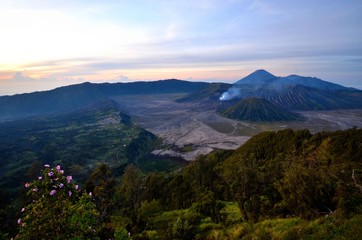 Fototapeta na wymiar インドネシアの火山