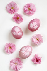 Naturally dyed easter eggs