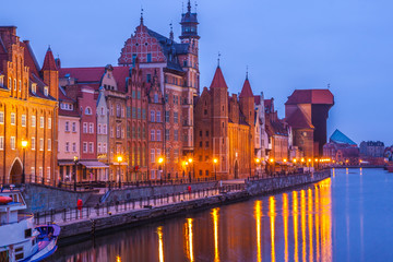 Obraz premium Old town in Gdansk at night. Poland 