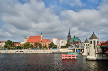 Fototapeta na wymiar CITYSCAPE - River and city of Szczecin on its banks