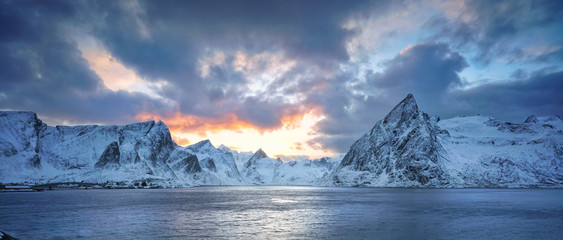Winter auf den Lofoten am Polarkreis