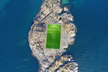 Stadion auf den Lofoten © Jenny Sturm
