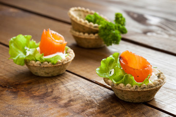 Tartlets with salmon.