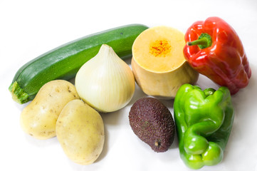 verduras en fondo blanco
