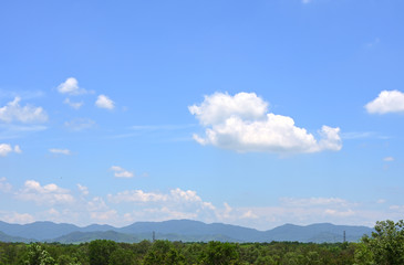 Fototapeta premium landscape Clouds on the mountains of beautiful tropical countries