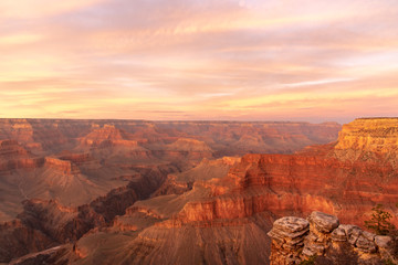 Fototapeta na wymiar sunset at the grand canyon south rim