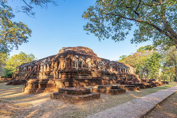 Wat Chang Rob temple in Kamphaeng Phet Historical Park, UNESCO World Heritage site