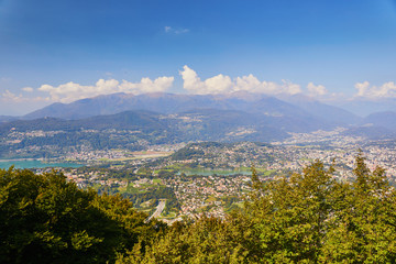 Obraz premium Scenic view to Lugano from mountain San Salvatore