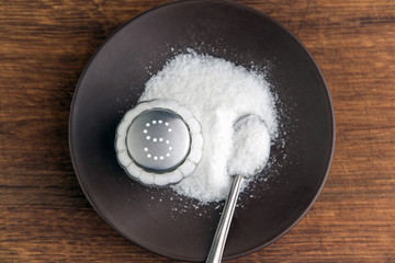 mineral diet: saltcellar with the letter 