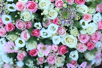 Mixed wedding flowers