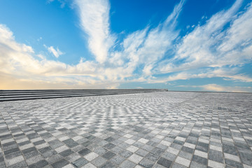 Fototapeta premium Empty square floor and beautiful sky clouds landscape