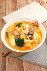 Zanthoxylum armatum taste spicy hot pot in a white ceramic dish