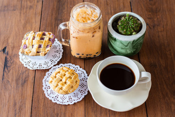 Coffee Ice Bubble Tea and Pie