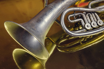 Fototapeta na wymiar French horn