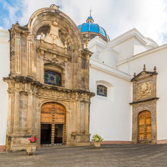 Fototapeta na wymiar View at the coutyard of Metropolitan Cathedral in Guatemala City