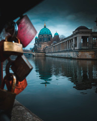Liebesschlösser Berliner Dom © Gary