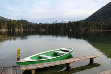Fototapeta na wymiar Scenic image at the Mountain lake Hintersee