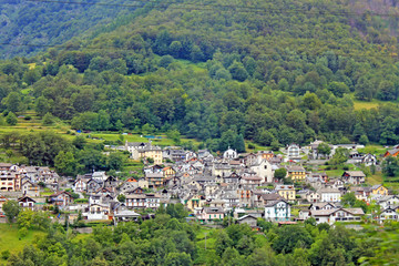 Fototapeta na wymiar Italian village in the foothills of the Alps