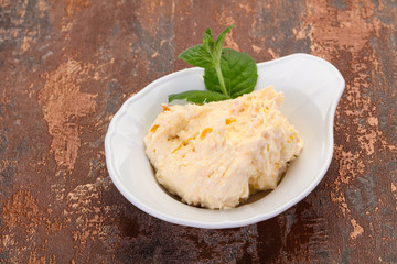 Curd with dry apricot