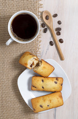 Coffee and cake bars with chocolate chips