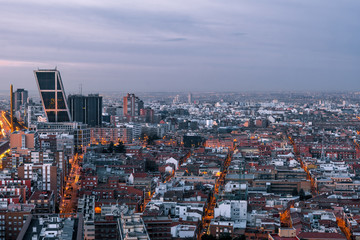 Obraz premium Castellana and Madrid skyline from above