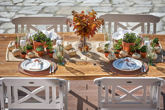 Fall Outdoor Dining Tablescapes. Autumn Table