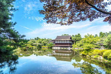 初夏の京都　平安神宮　神苑 © tarasan