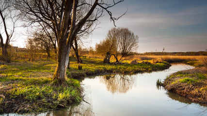 Wiosenny poranek nad rzeką © Mariusz Stoszewski