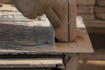 the working on the machine cuts the stone, laser disk