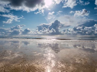 Foto op Plexiglas Bewolkt landschap op het strand aan de Noordzee © Animaflora PicsStock