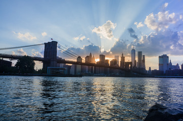 Fototapeta na wymiar Brooklyn Bridge and Lower Manhattan at sunset