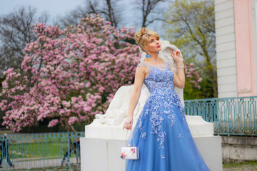 Fototapeta premium Blaues Kleid